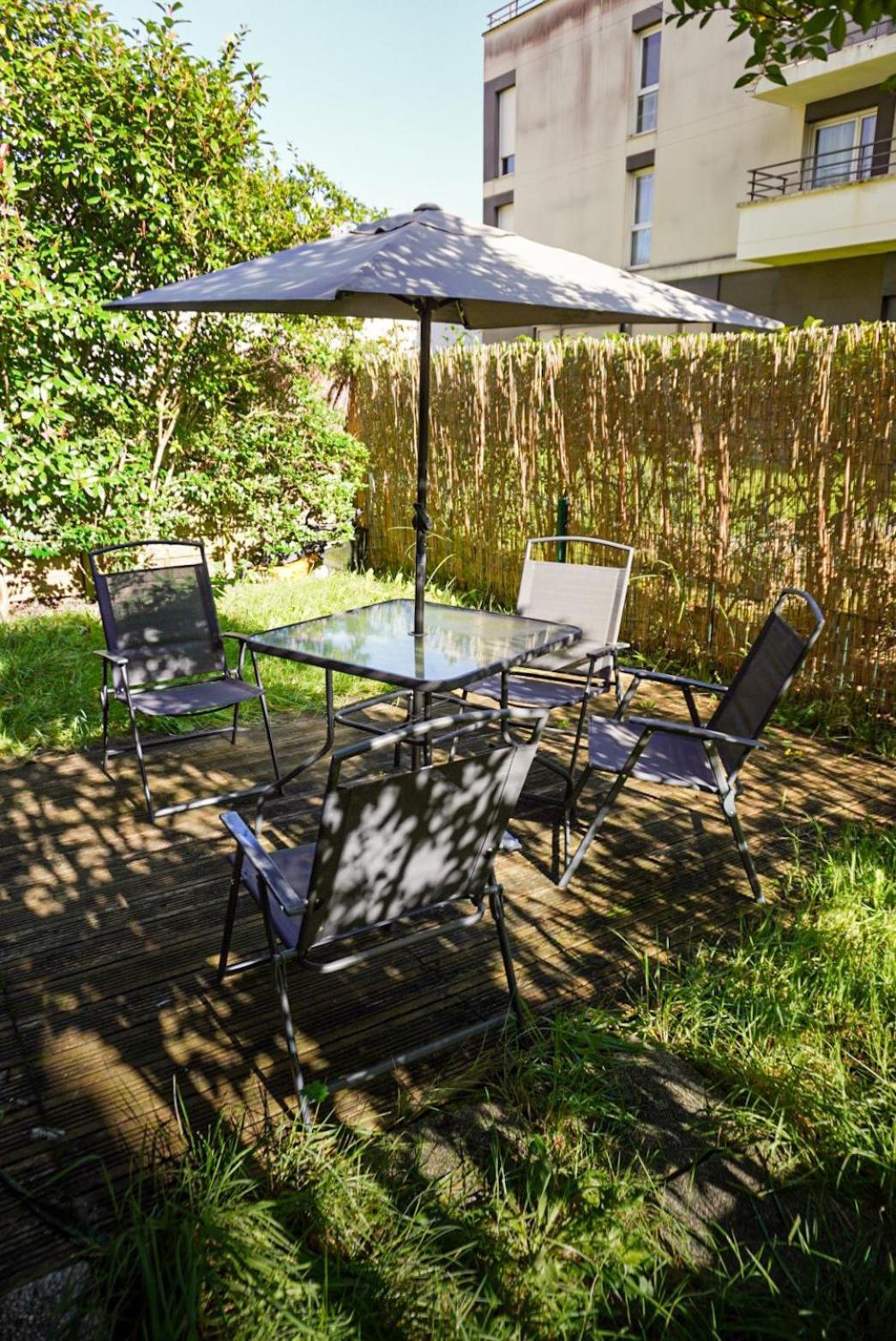 Appartement Disneyland Montevrain Bagian luar foto